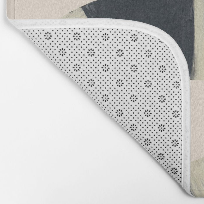 Black and White Snake Bath Mat Gallery Image 2