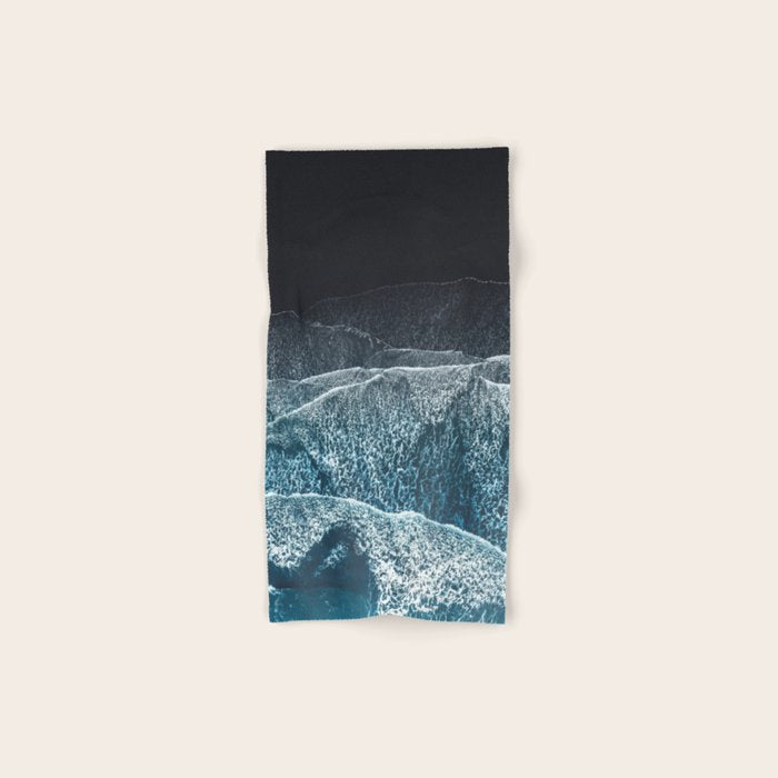 Waves Bath Towel Gallery Image 1