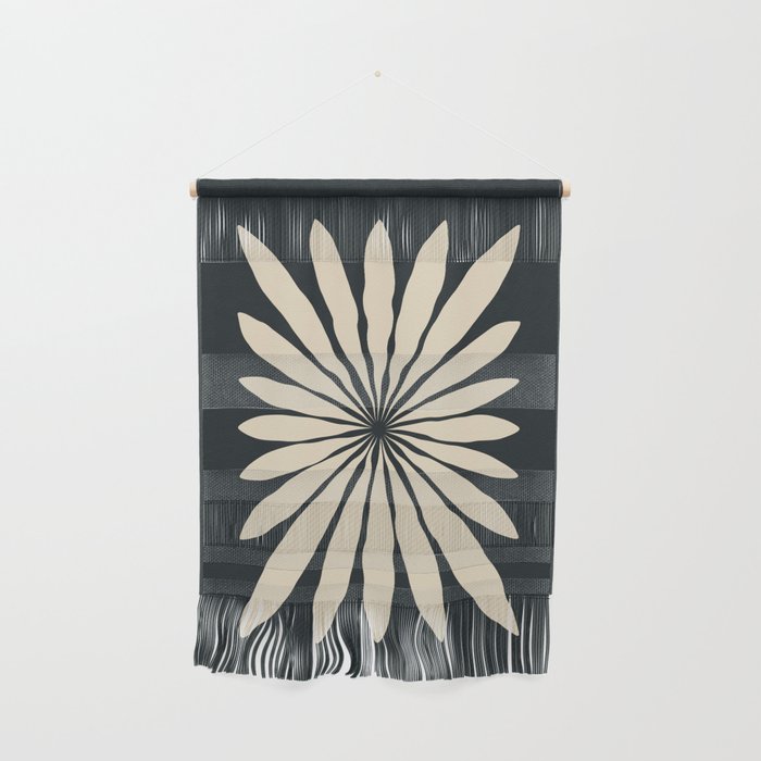 Star Leaf: Noir Wall Hanging Gallery Image 1