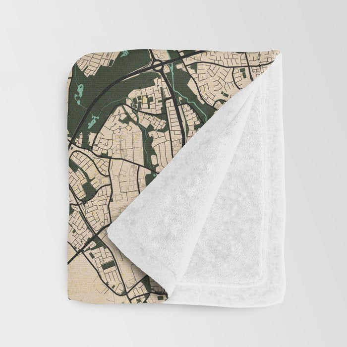 Dublin City Map of Ireland - Vintage Throw Blanket Gallery Image 3