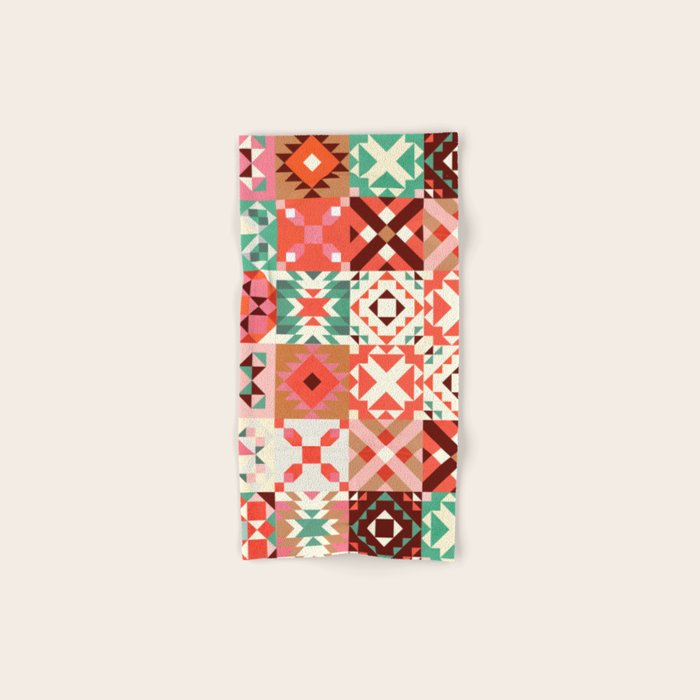 Winter Quilt Pattern no4 Bath Towel Gallery Image 1