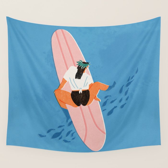 Queen's girl Wall Tapestry Gallery Image 1