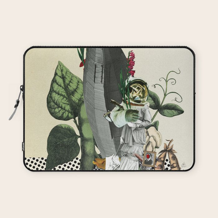 The truth is dead 2 Laptop Sleeve Gallery Image 1