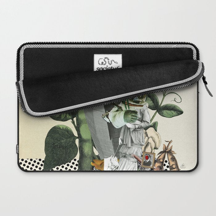 The truth is dead 2 Laptop Sleeve Gallery Image 2
