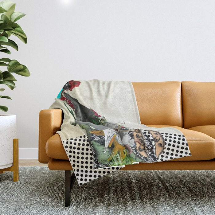 The truth is dead 2 Throw Blanket Gallery Image 1