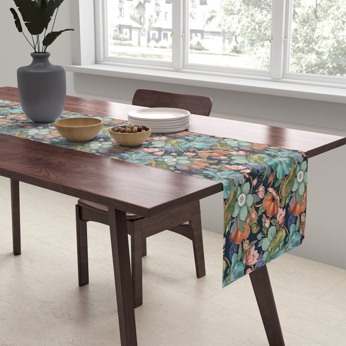 Birdsong Garden Delight Table Runner Gallery Image 2