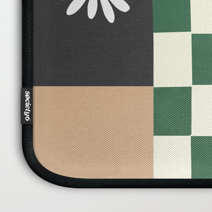 Daisy Daydreams 1 Laptop Sleeve Gallery Image 3
