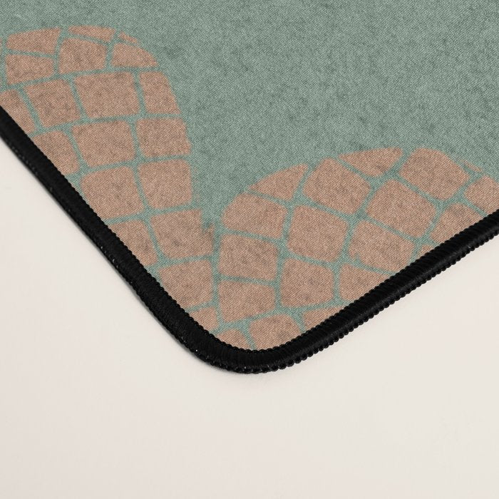 La Pisces Queen Desk Mat Gallery Image 4