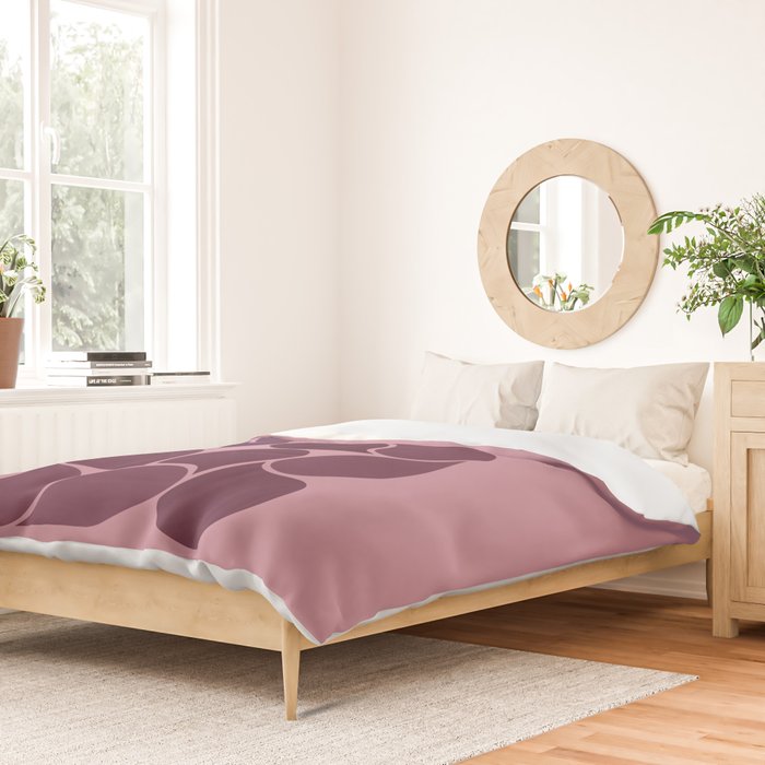Elegant Burgundy Teardrop Pattern on Mauve Duvet Cover Gallery Image 2