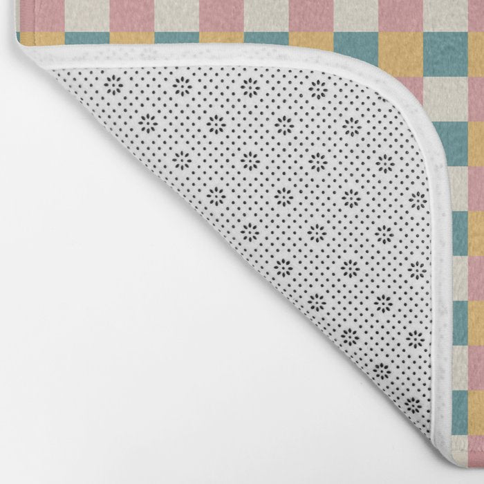 Checkered Multicolor Pattern XXIX Beachy Summer Bath Mat Gallery Image 2