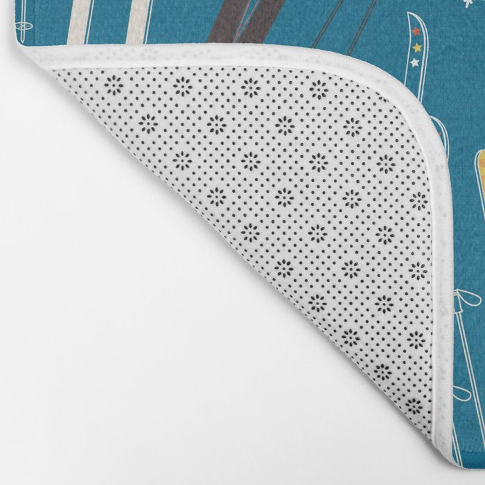Nostalgic Winter Ski Scene Retro Holiday Pattern Bath Mat Gallery Image 2