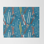 Nostalgic Winter Ski Scene Retro Holiday Pattern Throw Blanket Gallery Image 2