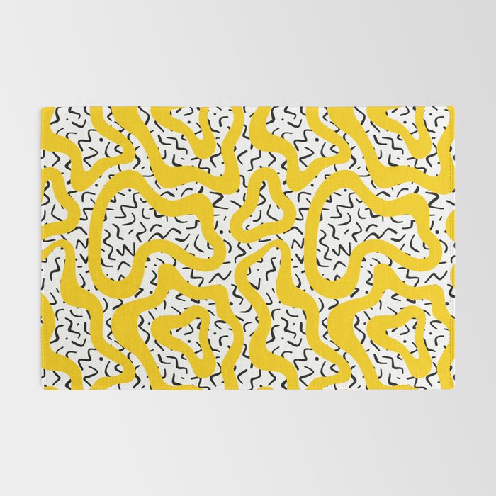 Wavy retro psychedelic pattern Rug Gallery Image 2