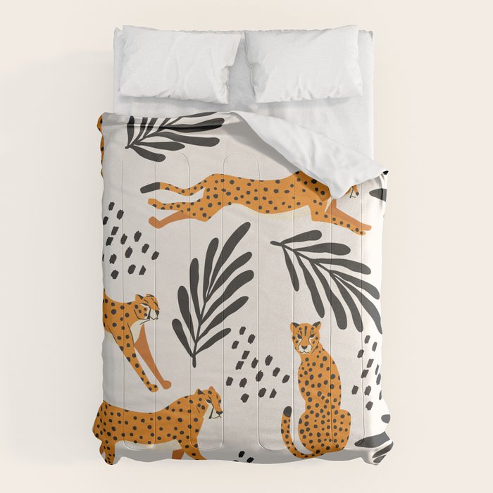 Cheetahs pattern on white Comforter Gallery Image 6