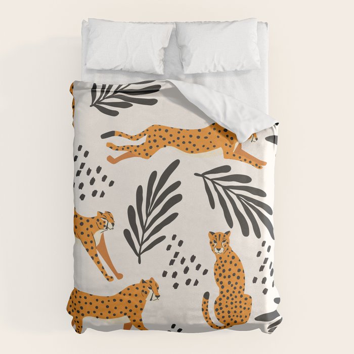 Cheetahs pattern on white Duvet Cover Gallery Image 1