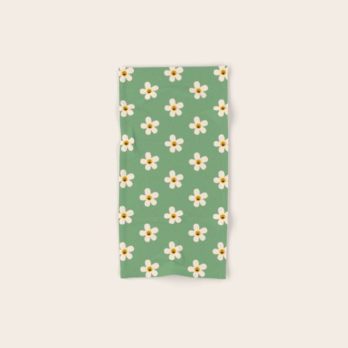 Retro Happy Daisy Flower in Green Bath Towel Gallery Image 1