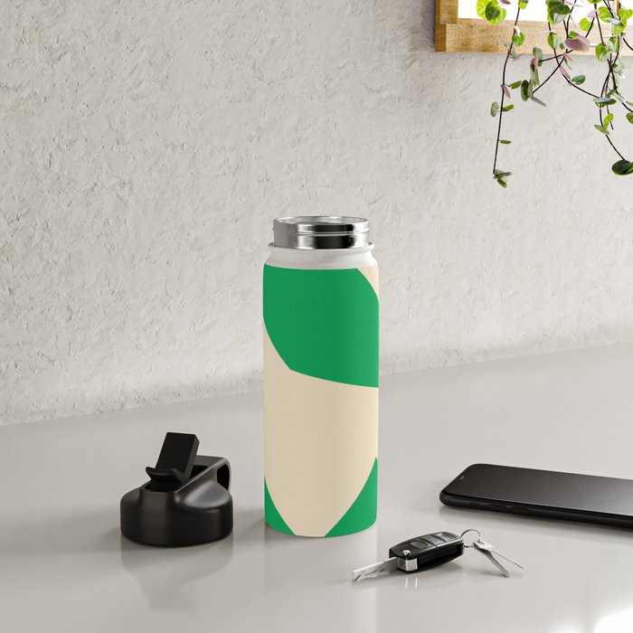 Minimalist 104 Water Bottle Gallery Image 4