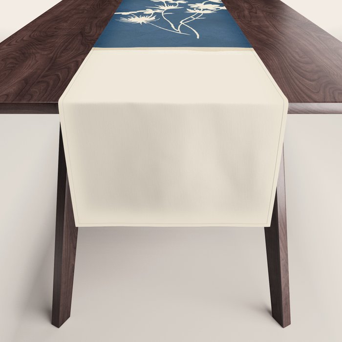 Leaf Design 26 Table Runner Gallery Image 1