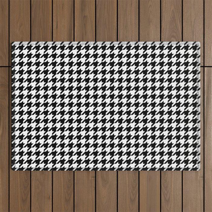 Monochrome Black & White Houndstooth Outdoor Rug Gallery Image 1
