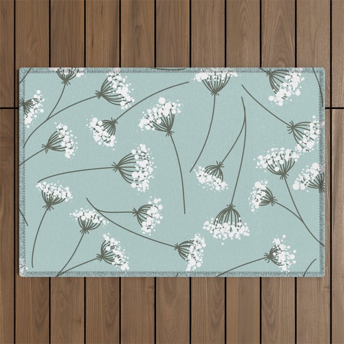 Queen Anne's Lace Floral Pattern Outdoor Rug Gallery Image 1