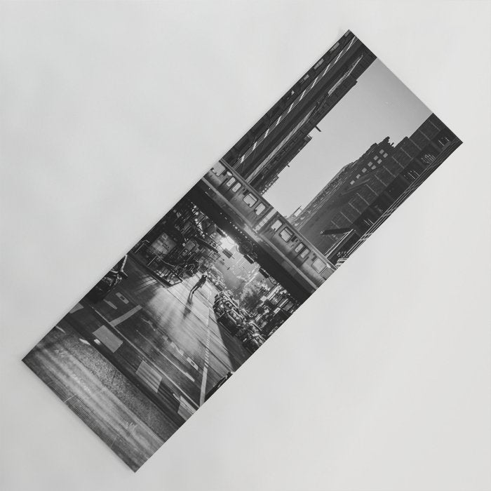 Chicago City Yoga Mat Gallery Image 1
