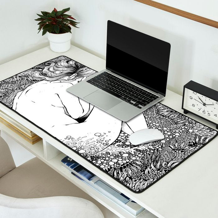 Birth of Venus Desk Mat Gallery Image 2