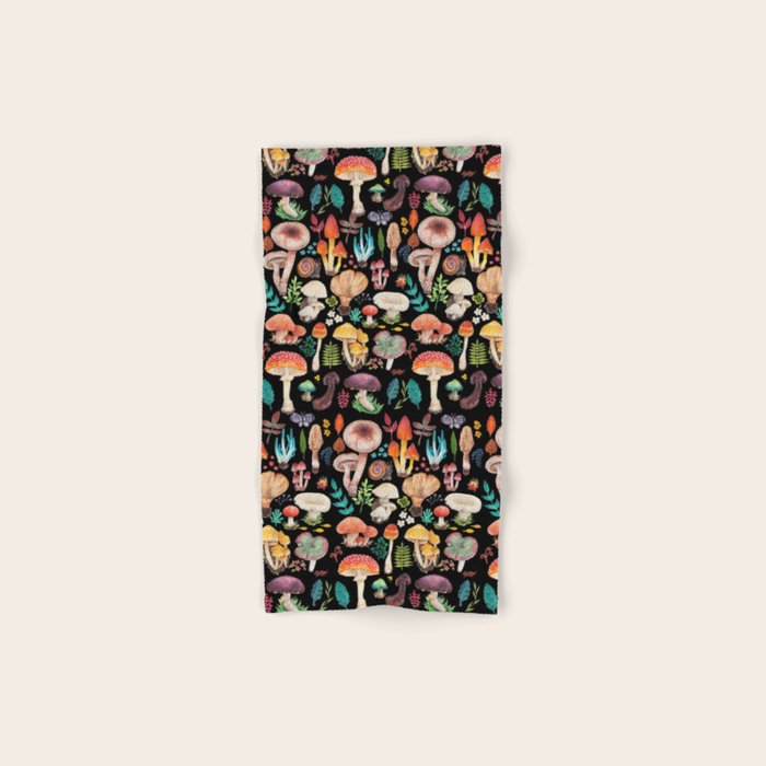 Mushroom heart Bath Towel Gallery Image 1