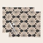 Black and White Retro Modern Daisy Placemat Gallery Image 1