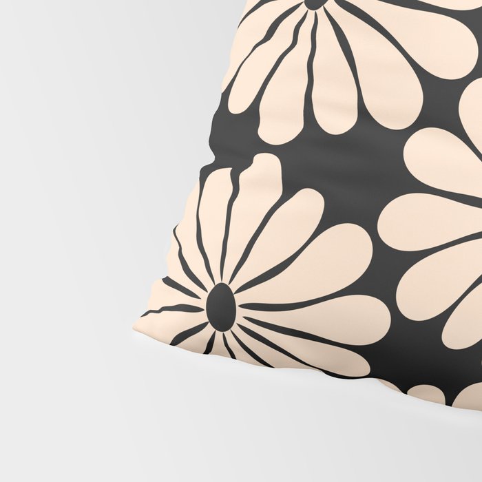 Black and White Retro Modern Daisy Pillow Sham Gallery Image 4