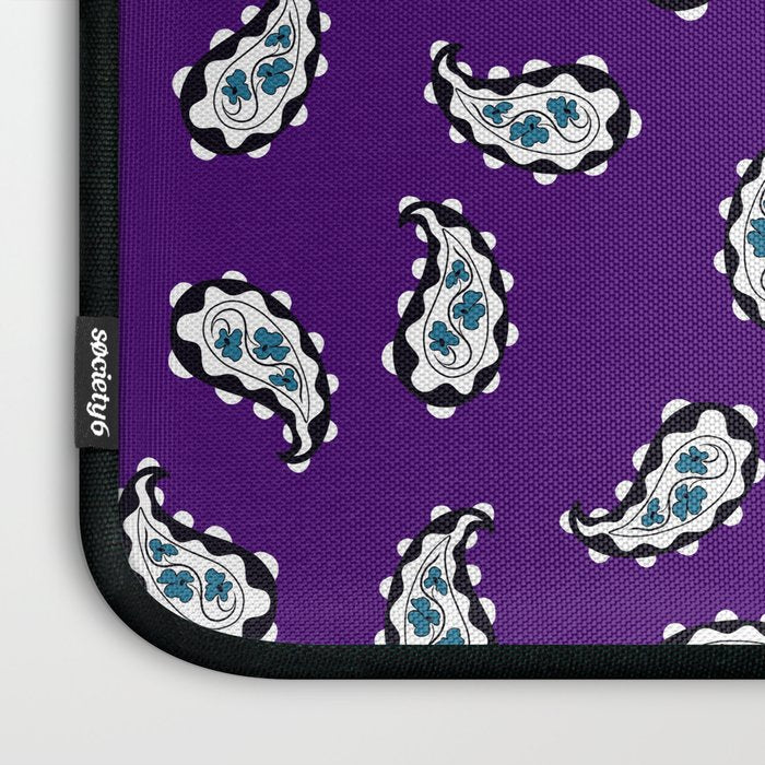 Leafy Whirls 3 Laptop Sleeve Gallery Image 3