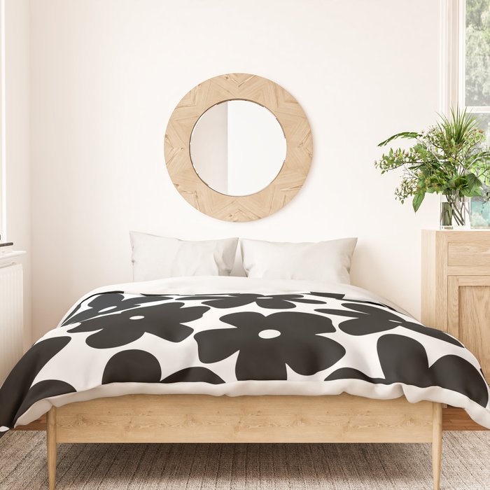 Black & White Flower - 70's Daisies Duvet Cover Gallery Image 3