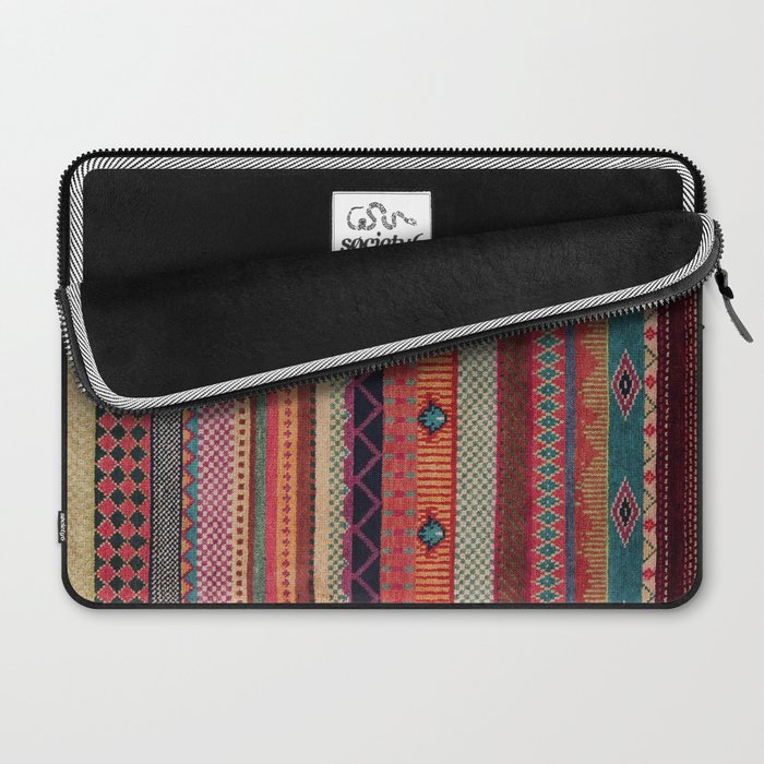 Oriental Traditional Rug Artwork Design C13 Laptop Sleeve Gallery Image 2