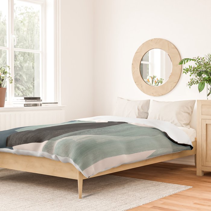 To face the night Duvet Cover Gallery Image 2