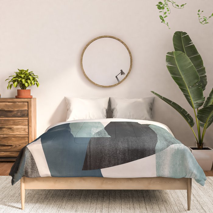 To face the night Comforter Gallery Image 3