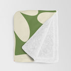 Daisy Time Floral Pattern in Christmas Holidays Red Green Cream Throw Blanket Gallery Image 3