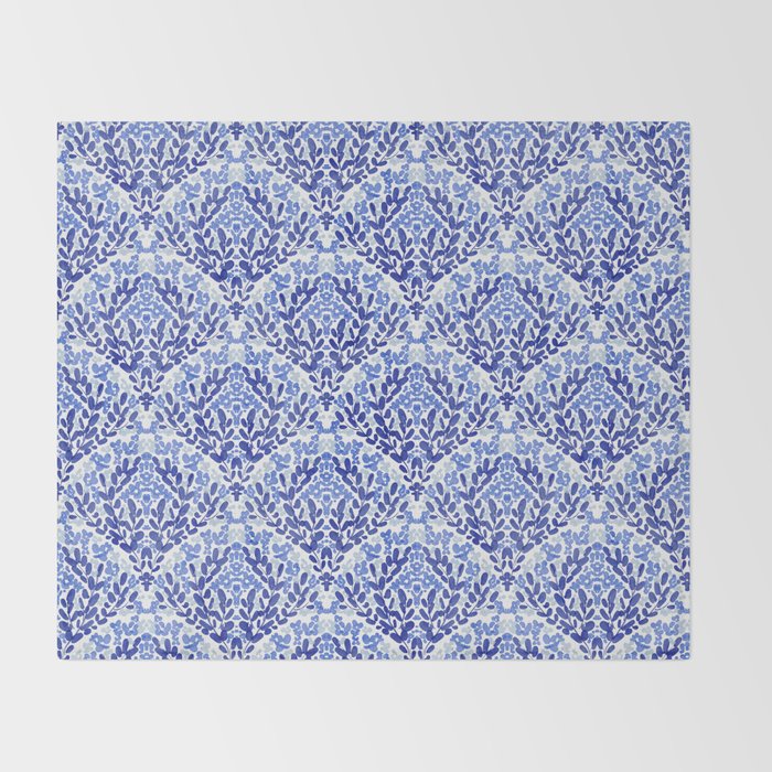 Chinoiserie Scallops Throw Blanket Gallery Image 2