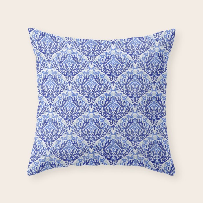 Chinoiserie Scallops Throw Pillow Gallery Image 1