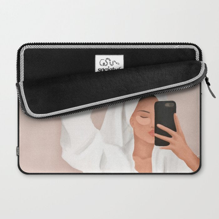 Morning Selfie Laptop Sleeve Gallery Image 2