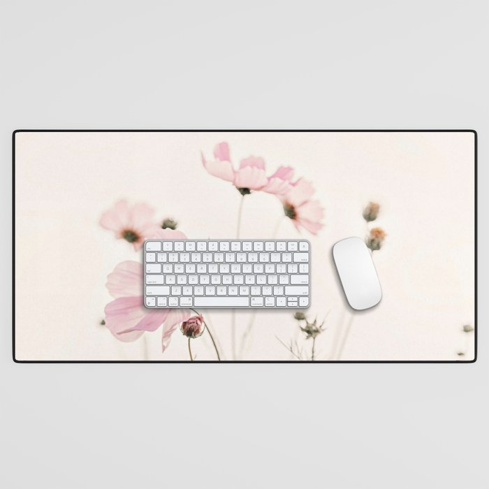 COSMEA DANCING CREME BEIGE Desk Mat Gallery Image 1