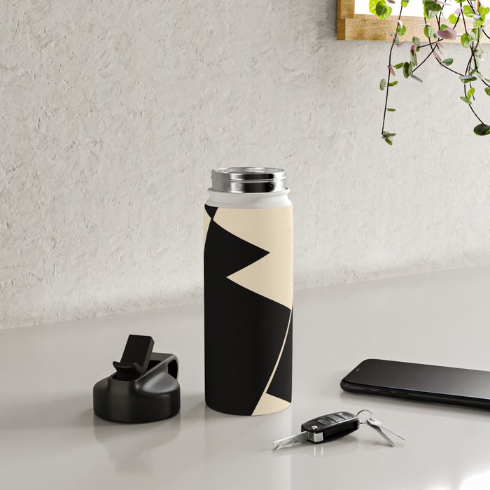 Minimalist 101 Water Bottle Gallery Image 4