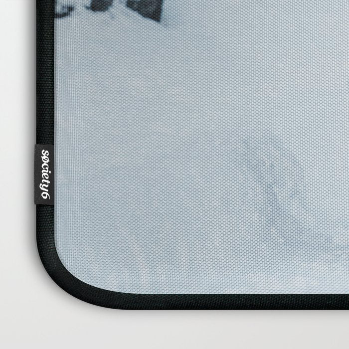 Hitch-hikers - Landscape and Nature Photography Laptop Sleeve Gallery Image 3