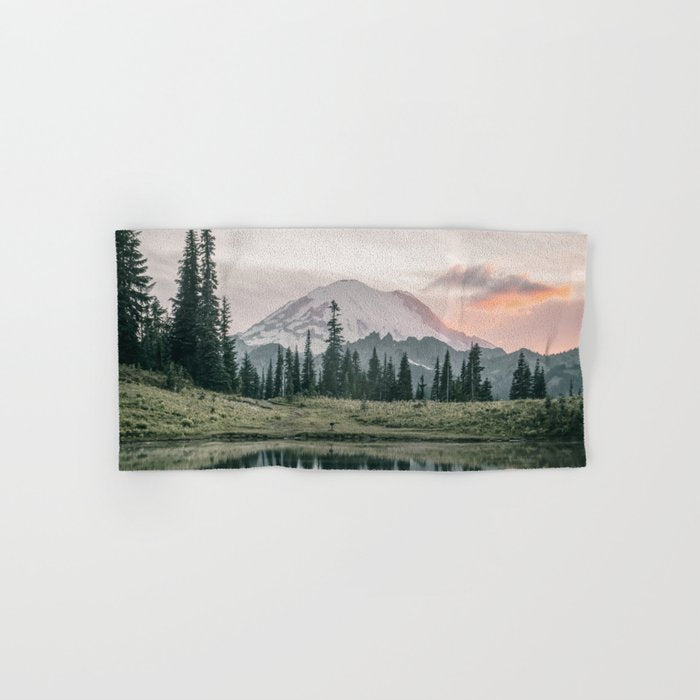 Mount Rainier Washington Bath Towel Gallery Image 1