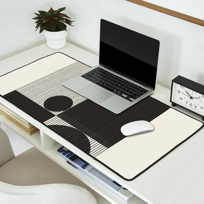 Minimalist Objekt 2 Desk Mat Gallery Image 2
