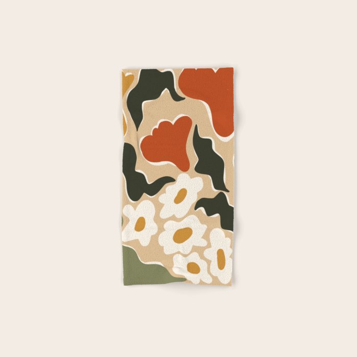 RETRO BOLD flowers  Bath Towel Gallery Image 1
