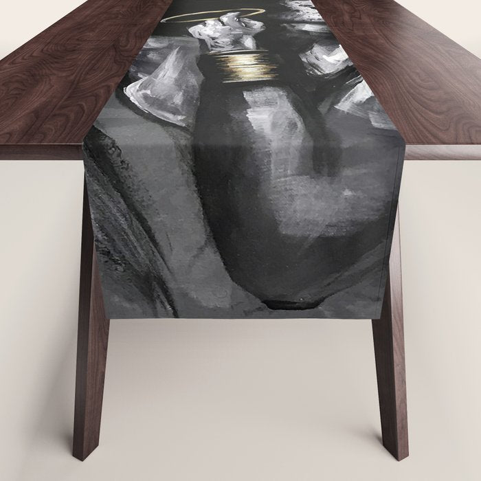 Naturally Queen VI Table Runner Gallery Image 1