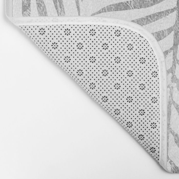 Chic elegant silver foil palm tree leaves Bath Mat Gallery Image 2