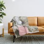 Noch mehr Aussicht auf Illusion 4 Throw Blanket Gallery Image 1