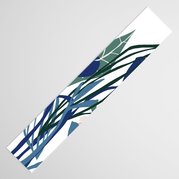 Beauty outside - mint floral Table Runner Gallery Image 3