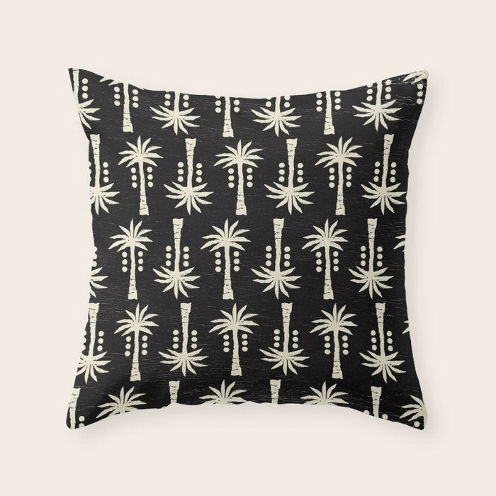Mar de Amores Throw Pillow Gallery Image 1