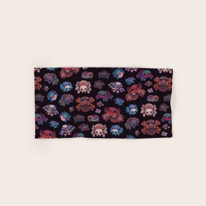 Tarantulas - dark Bath Towel Gallery Image 1